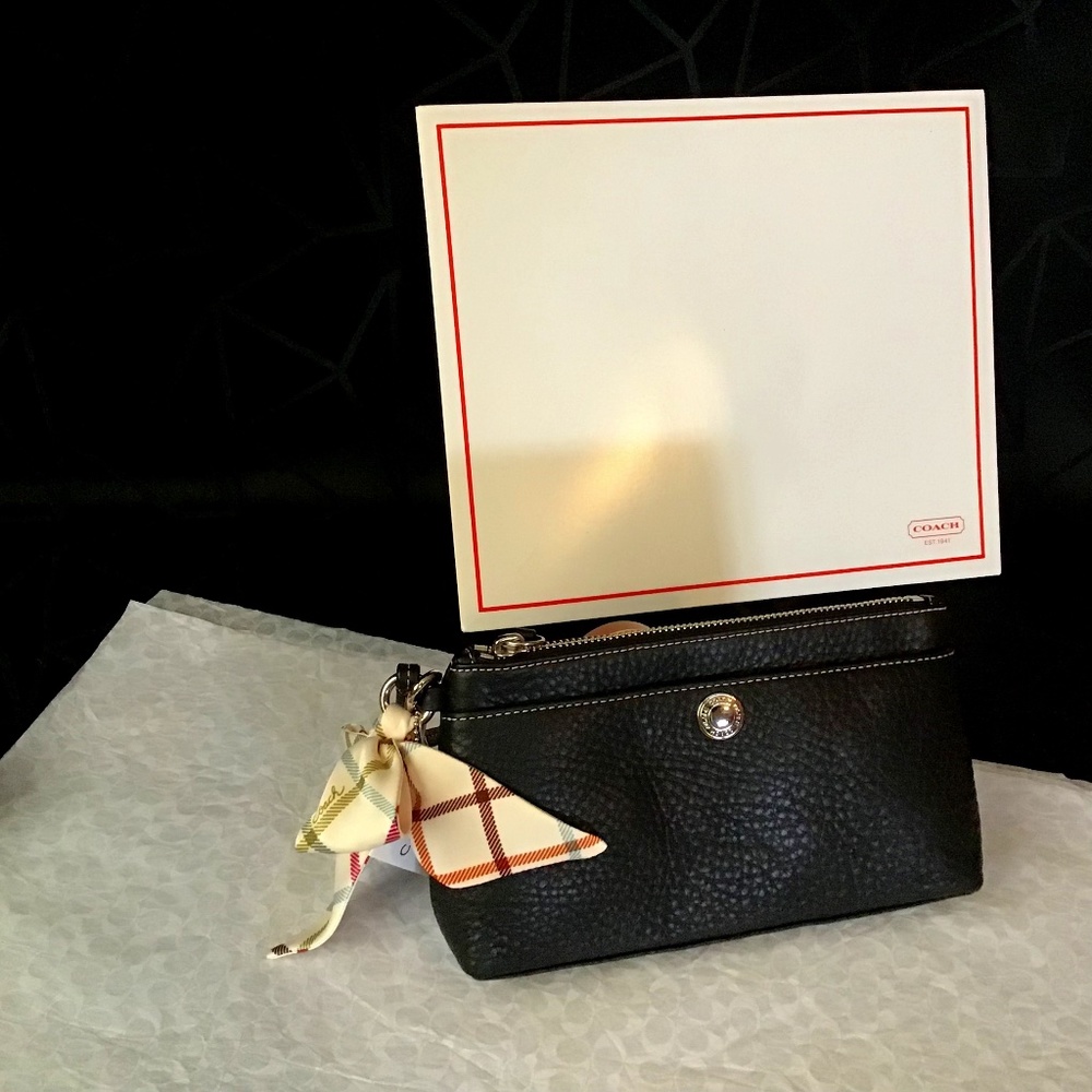 NWT Coach Leather Clutch Wristlet with scarf accent and silver coach button deta